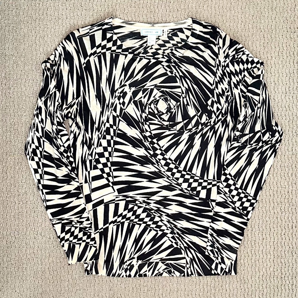 Versace x H&M Cashmere Blend Sweater - Picture 3 of 9